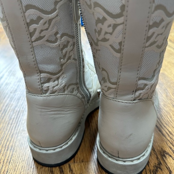 Fendi Vitelli Combat Boot Cream size 37 - Picture 9 of 14